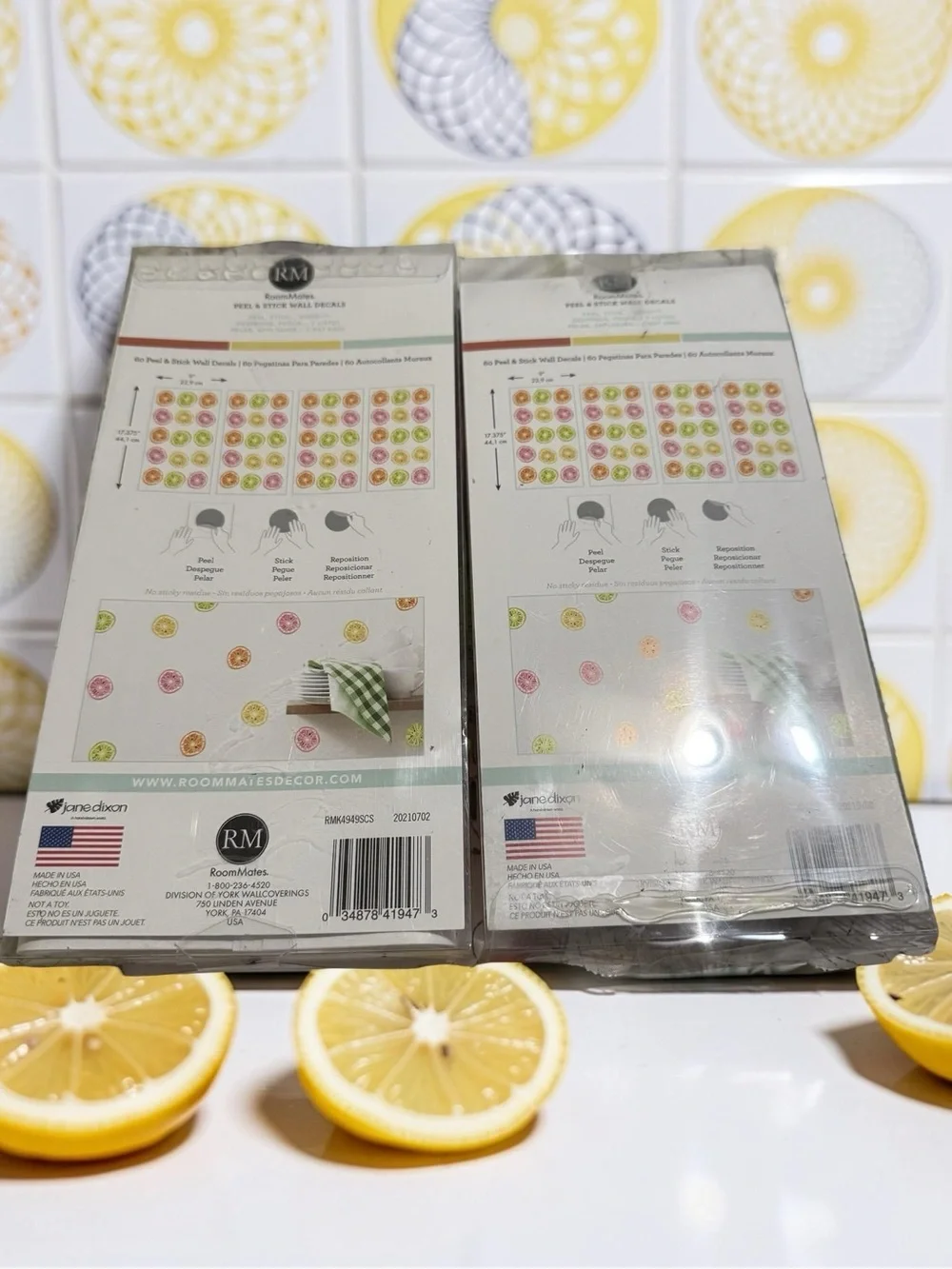 RoomMates RMK4949SCS Jane Dixon Citrus Sweet Peel &Stick Wallpaper decals